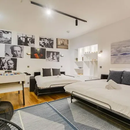 Apartment Amazing 10bed In The Heart Of Le Marais And Suprises...