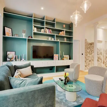 Apartment Amazing 10bed In The Heart Of Le Marais And Suprises... Paris