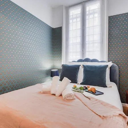 Apartment Amazing 10bed In The Heart Of Le Marais And Suprises... *